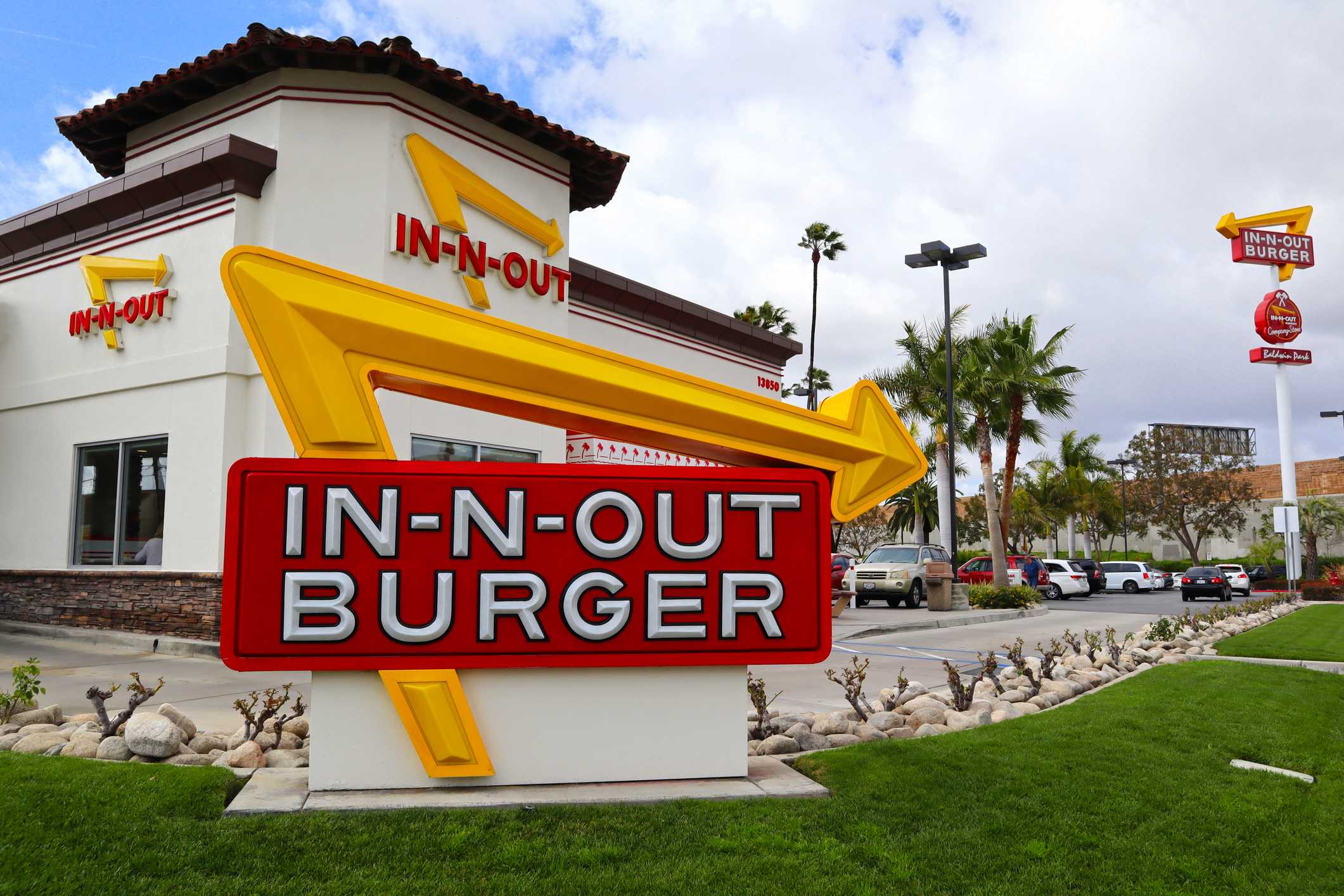 In-N-Out Burger CEO floats 3 additional states for possible expansion — Indian Hill Community news