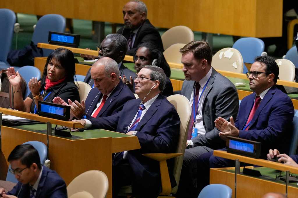 Cuba welcomes home diplomat expelled from US after unusual altercation at the UN — Indian Hill Community news